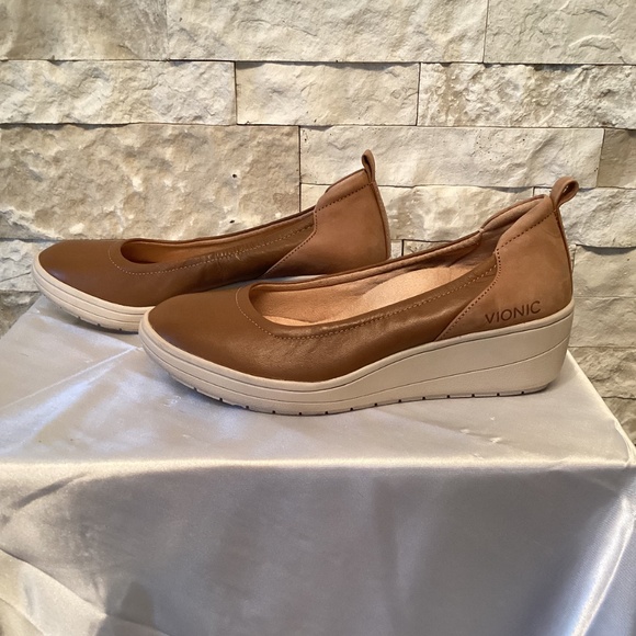 Vionic Jacey Wedge Slip-On Shoes - Picture 6 of 10